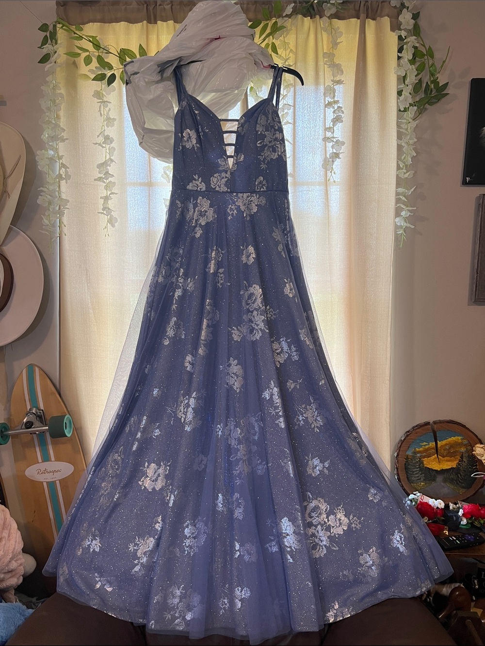 Elegant Navy Floral A-Line Evening Dress